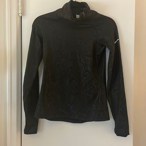 Small Nike Fleece Lined Turtleneck Pullover